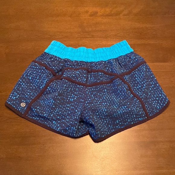 Lululemon🍋Tracker Short - Picture 5 of 9